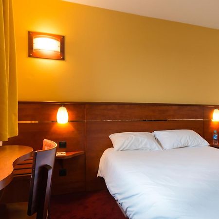 Brit Hotel Rennes Cesson ภายนอก รูปภาพ
