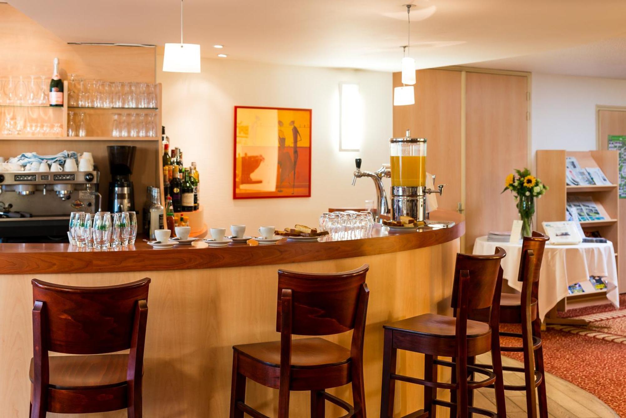 Brit Hotel Rennes Cesson ภายนอก รูปภาพ