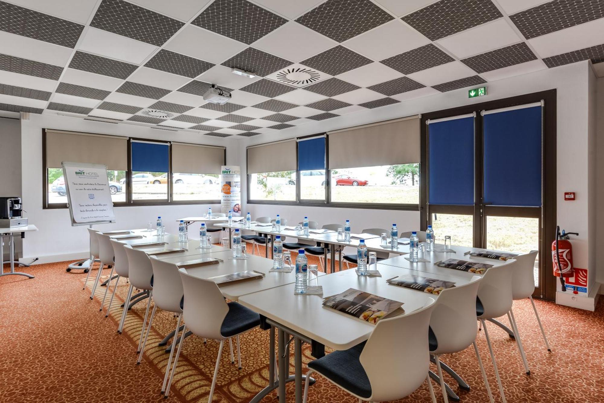 Brit Hotel Rennes Cesson ภายนอก รูปภาพ