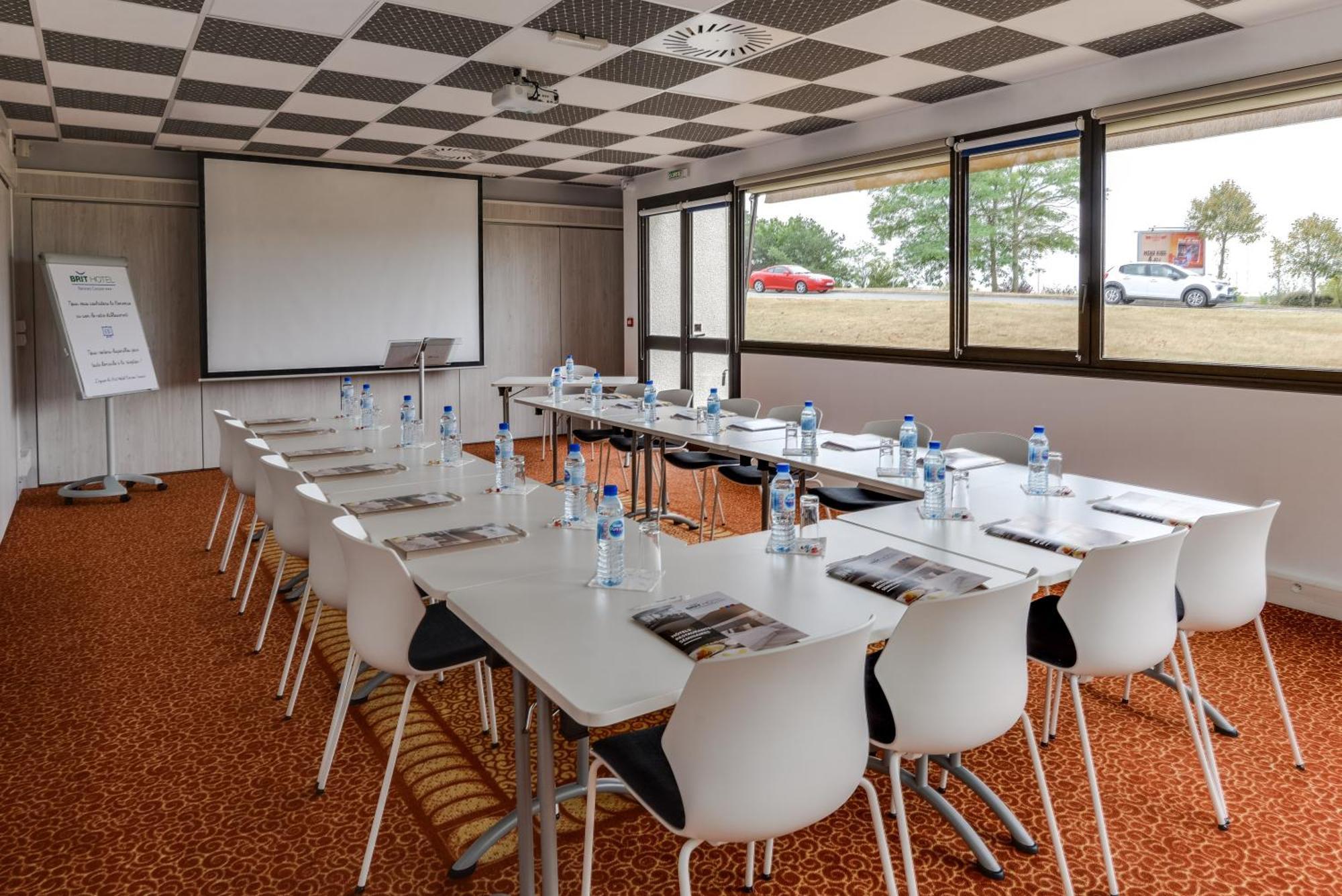 Brit Hotel Rennes Cesson ภายนอก รูปภาพ
