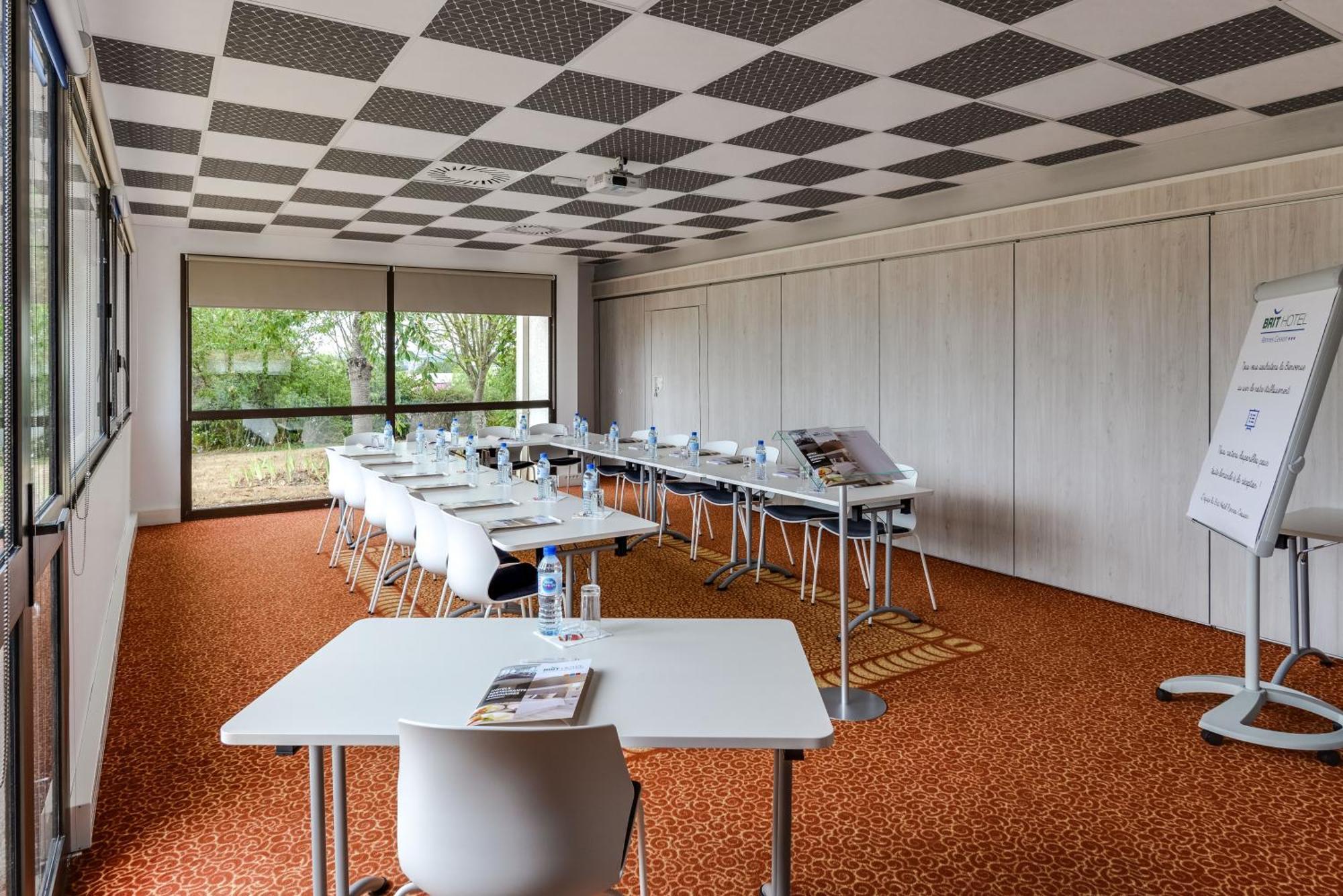 Brit Hotel Rennes Cesson ภายนอก รูปภาพ