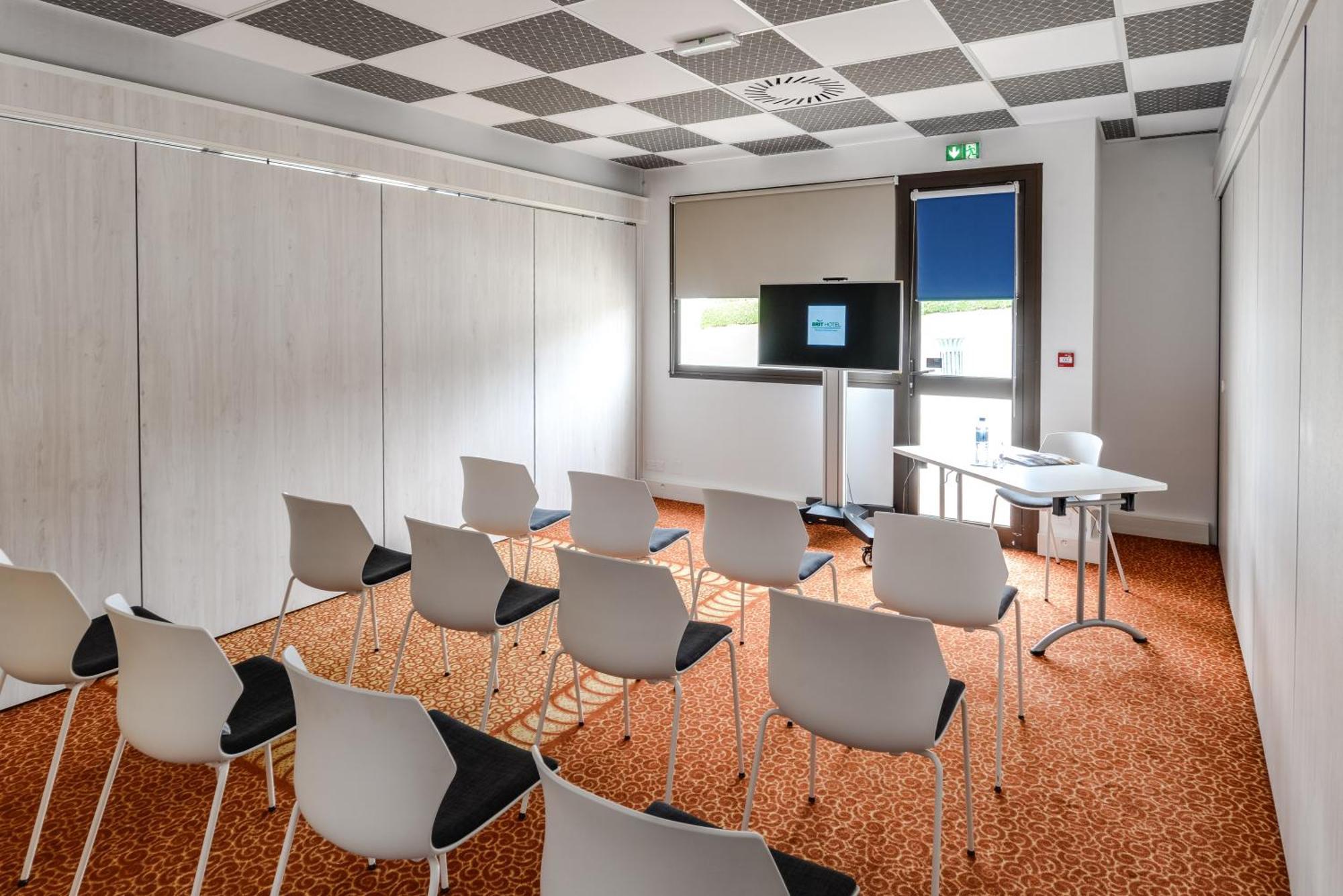 Brit Hotel Rennes Cesson ภายนอก รูปภาพ