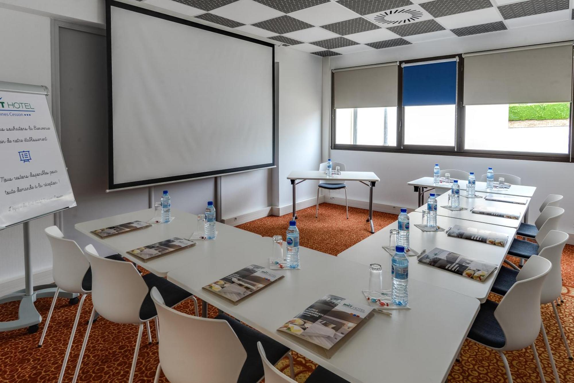 Brit Hotel Rennes Cesson ภายนอก รูปภาพ
